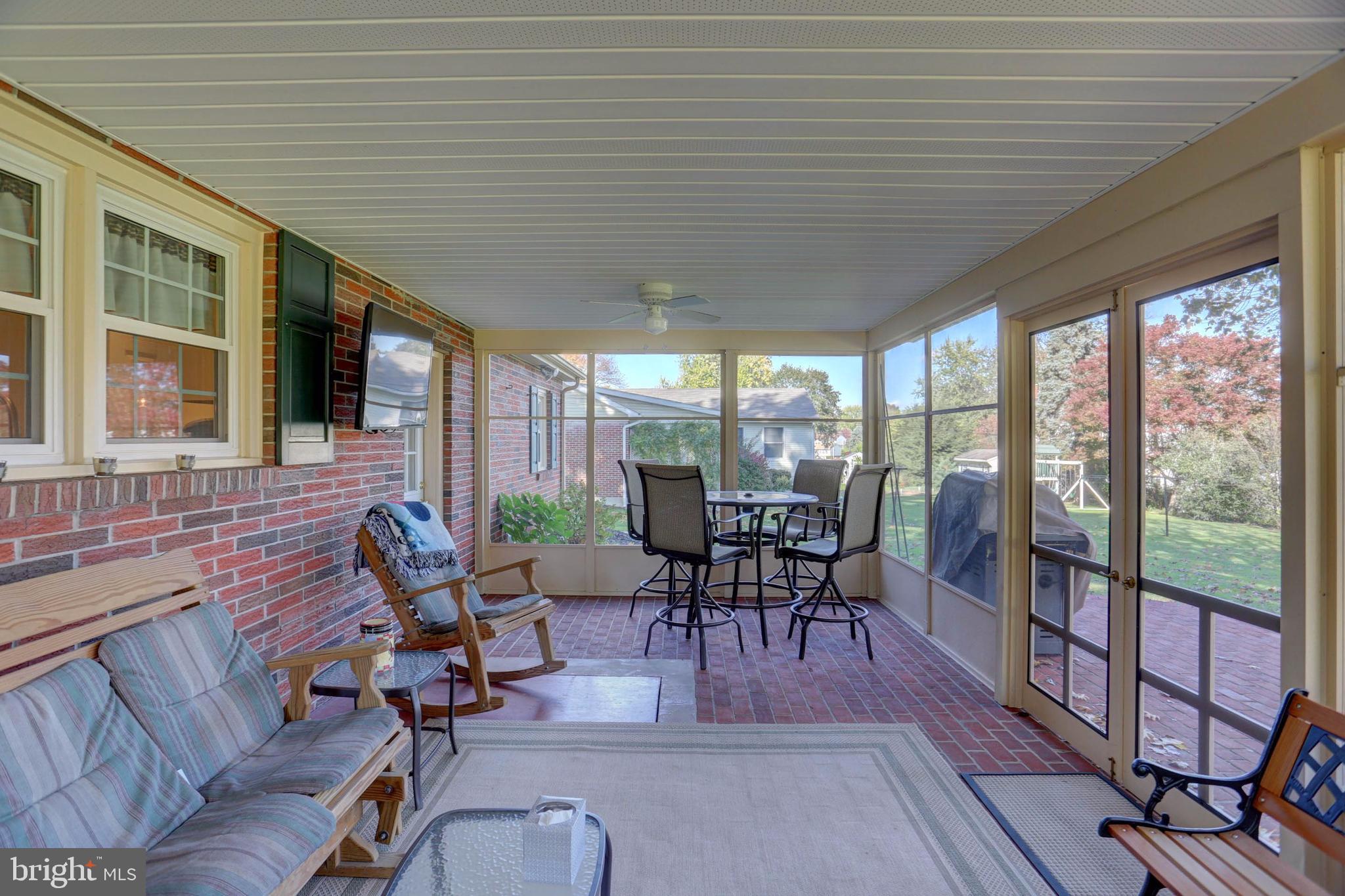 1427 Eden Road Lancaster, PA 17601 - Photo 18 of 39