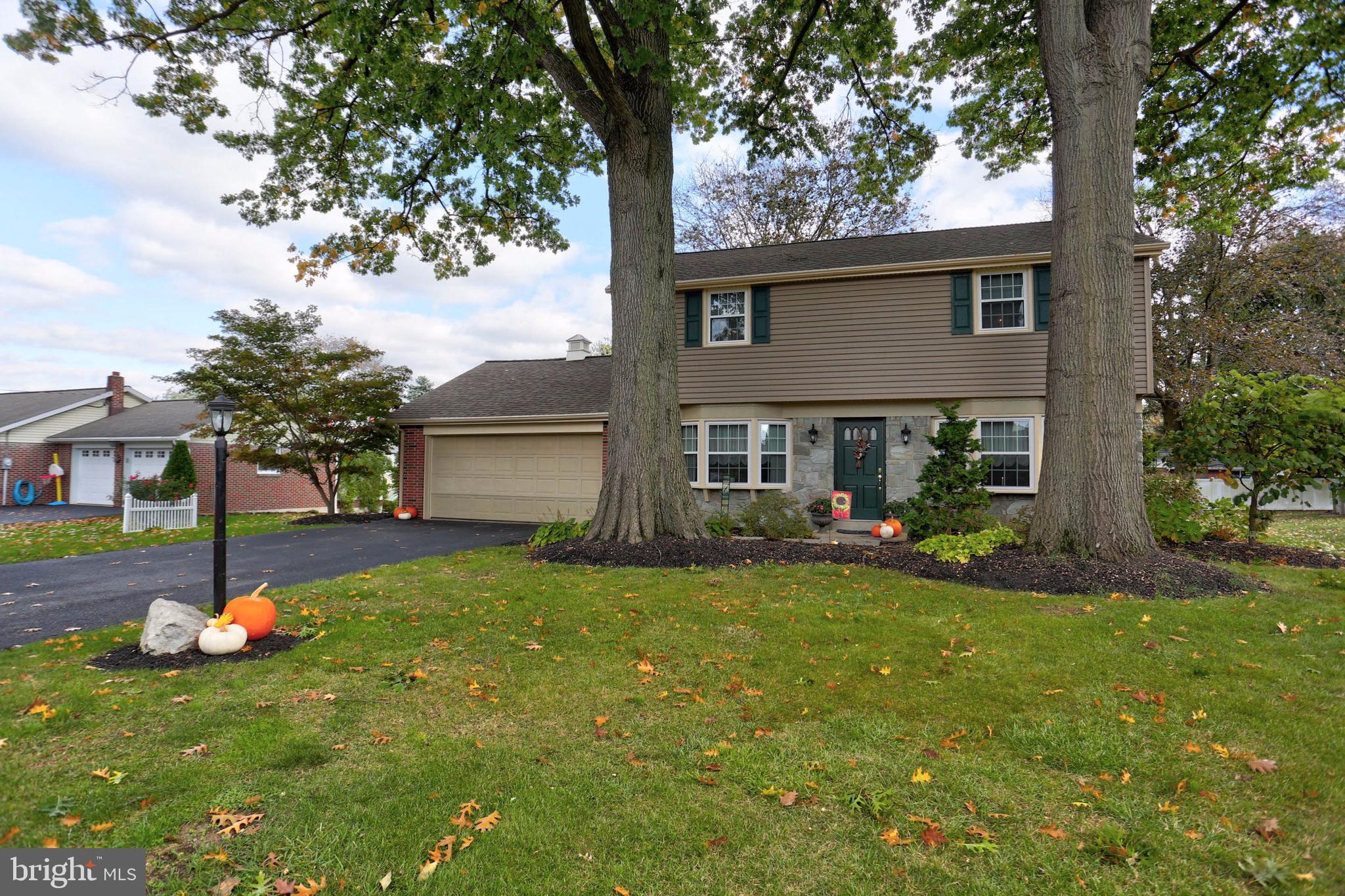 1427 Eden Road Lancaster, PA 17601 - Photo 3 of 39