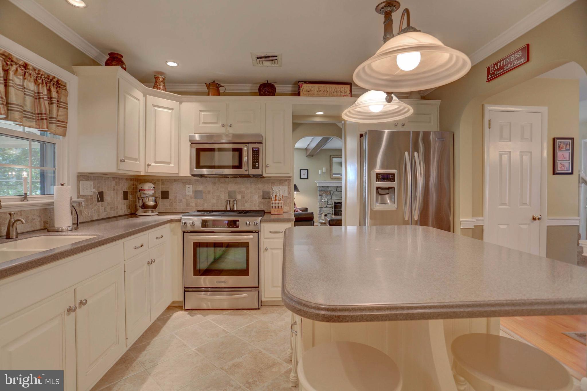 1427 Eden Road Lancaster, PA 17601 - Photo 31 of 39