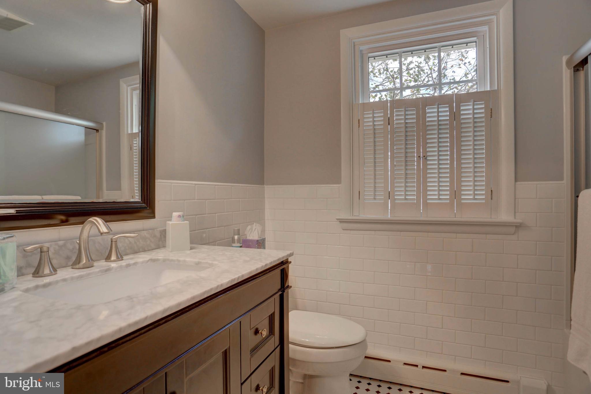 1427 Eden Road Lancaster, PA 17601 - Photo 7 of 39