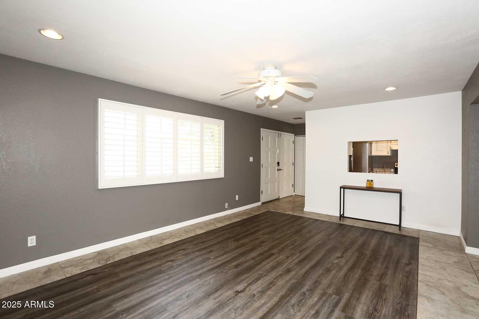 3928 North Granite Reef Road Scottsdale, AZ 85251 - Photo 9 of 50 Living Room-Foyer
