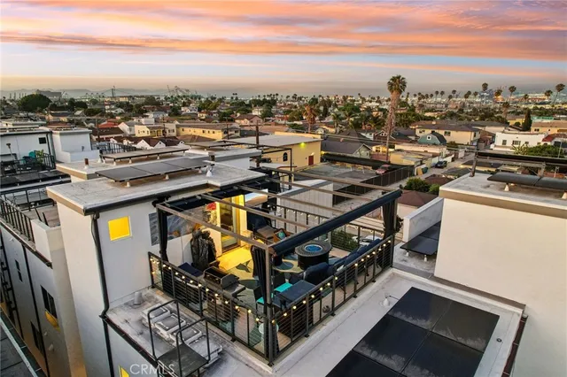 a sign that is on the wall of a building