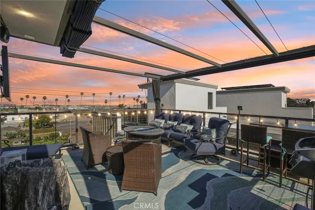 $915,000 | 1833 South Mesa Street, San Pedro, CA 90731