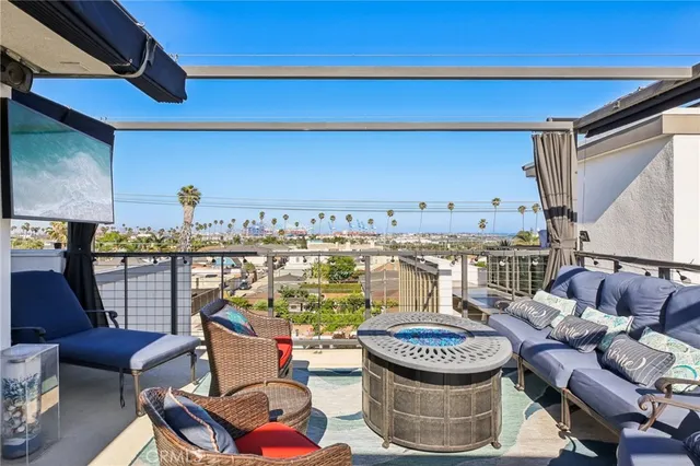 $899,000 | 1833 South Mesa Street, San Pedro, CA 90731