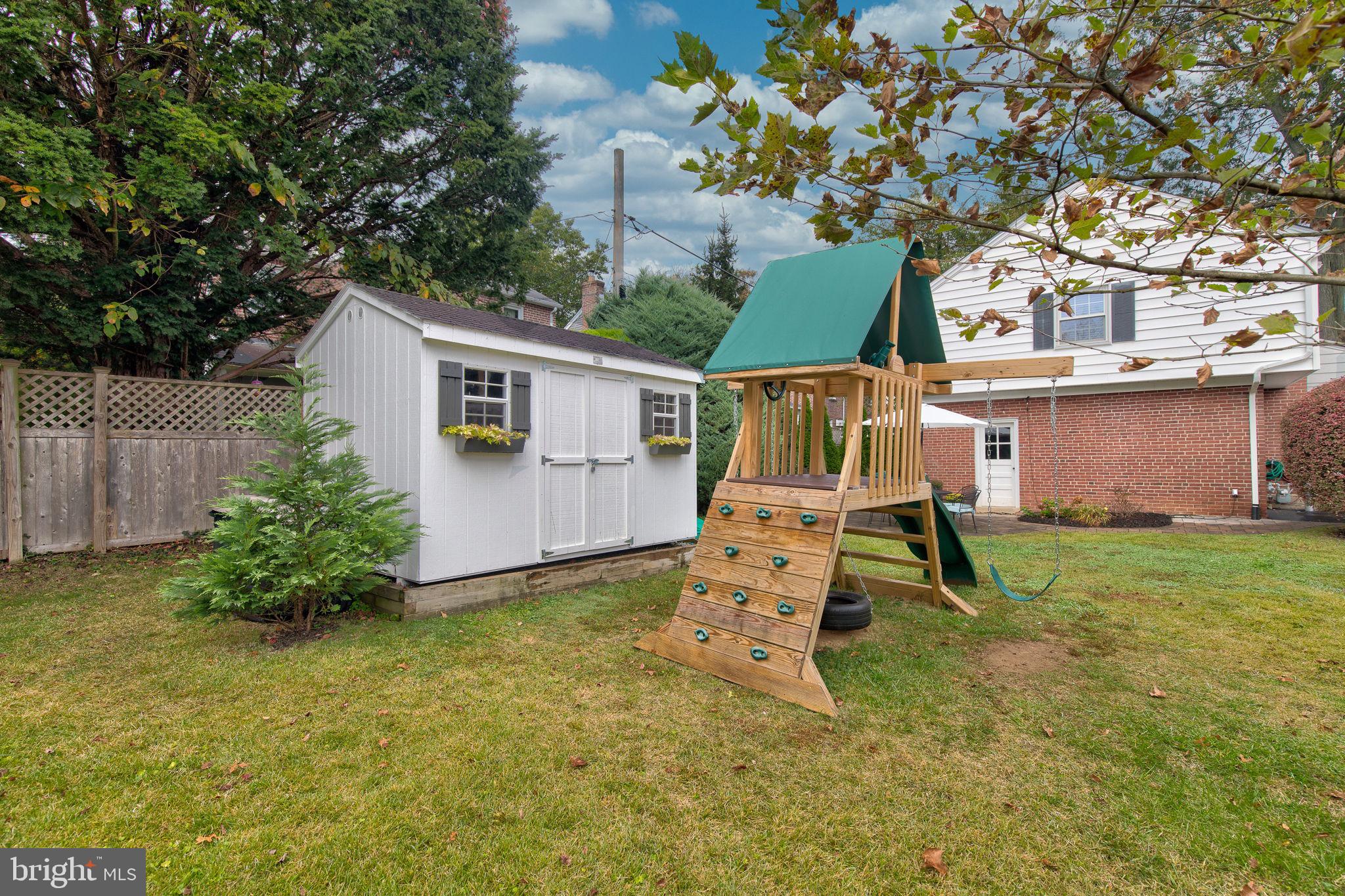 600 Covington Road Havertown, PA 19083 - Photo 34 of 35 Side yard