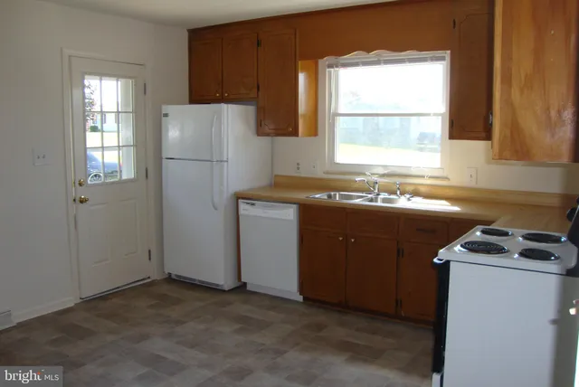 $1,450 | 1815 Meadow Drive, Fredericksburg, VA 22405