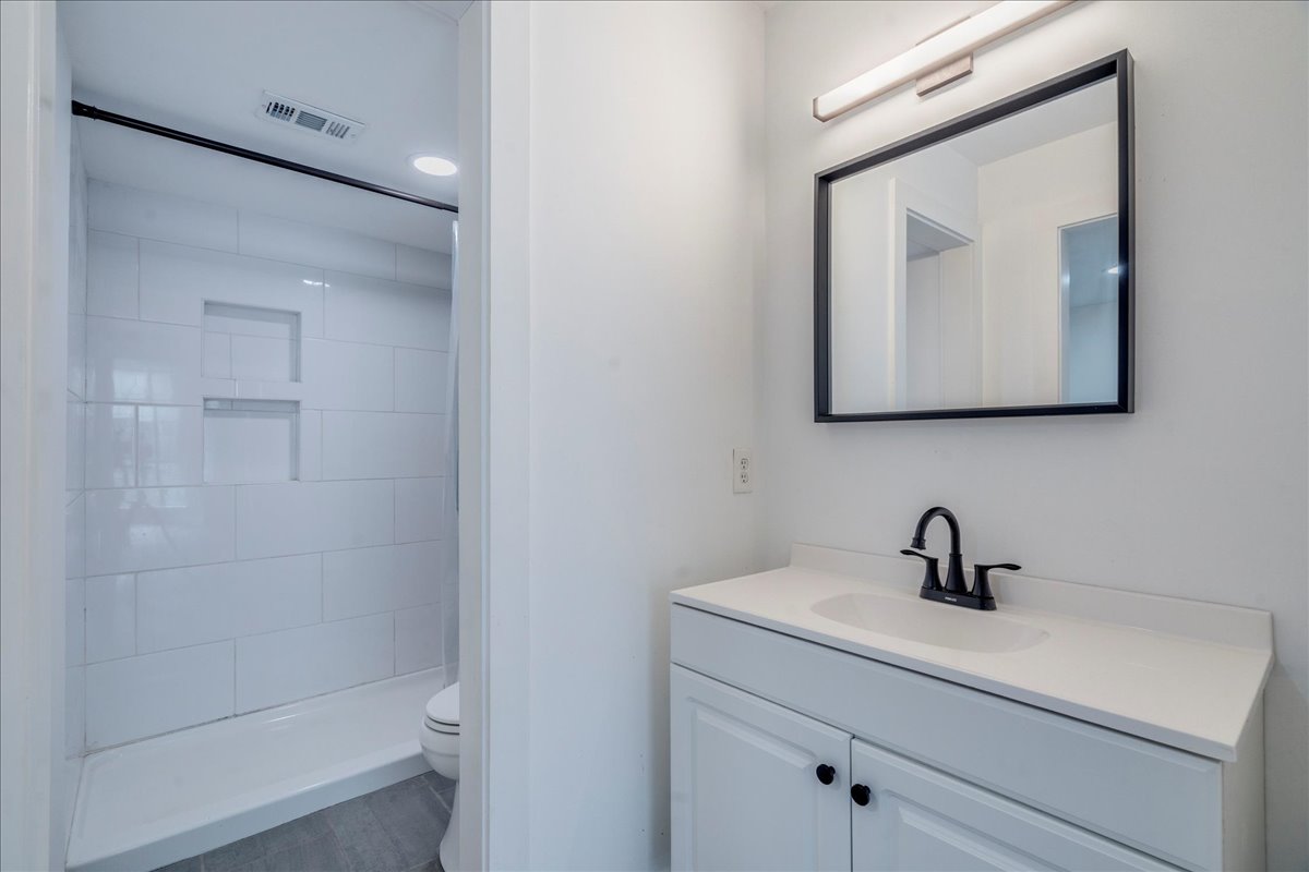 1601 Faro Drive, Unit 1402 Austin, TX 78741 - Photo 15 of 29