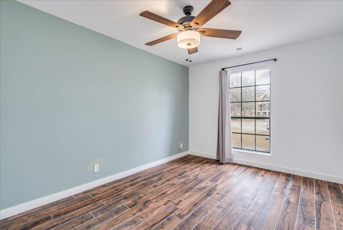 1601 Faro Drive, Unit 1402 Austin, TX 78741 - Photo 17 of 29