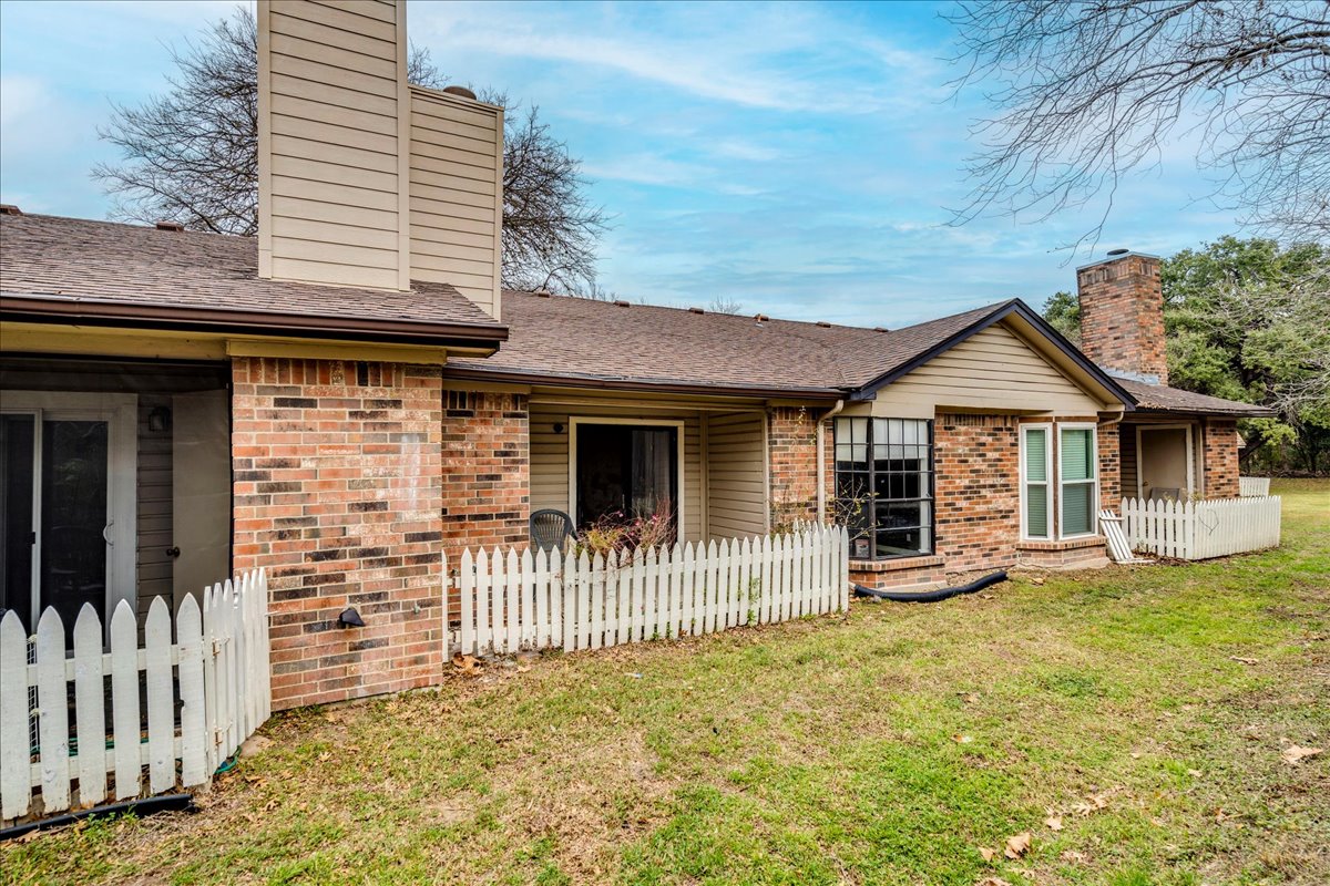 1601 Faro Drive, Unit 1402 Austin, TX 78741 - Photo 21 of 29