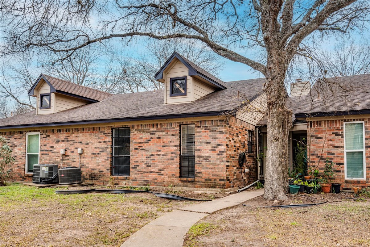 1601 Faro Drive, Unit 1402 Austin, TX 78741 - Photo 25 of 29
