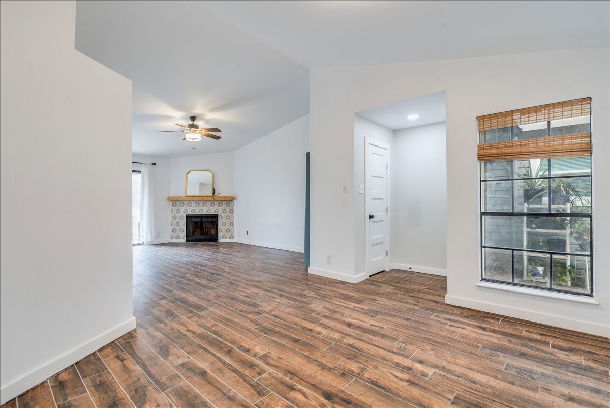 1601 Faro Drive, Unit 1402 Austin, TX 78741 - Photo 3 of 29