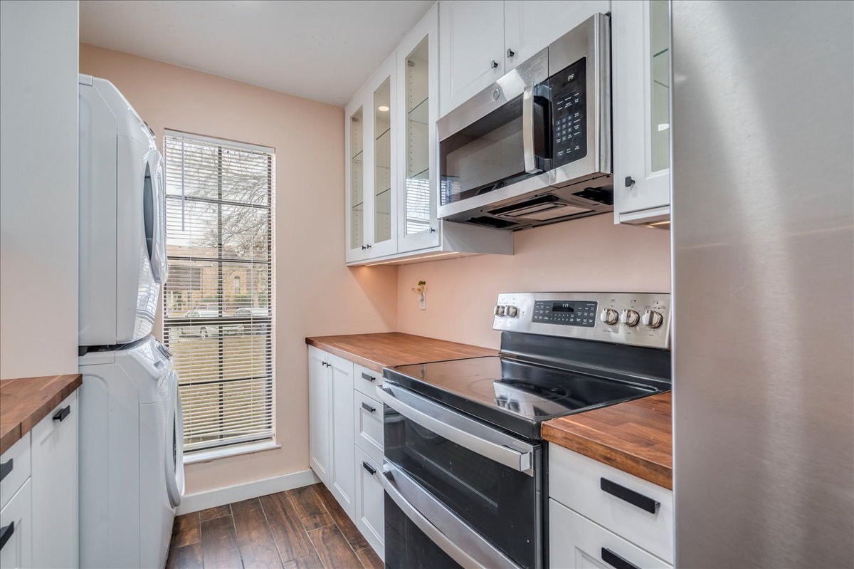 1601 Faro Drive, Unit 1402 Austin, TX 78741 - Photo 8 of 29