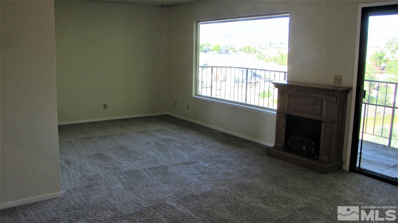 3470 Bowie Road Reno, NV 89503 - Photo 6 of 25 an empty room with windows