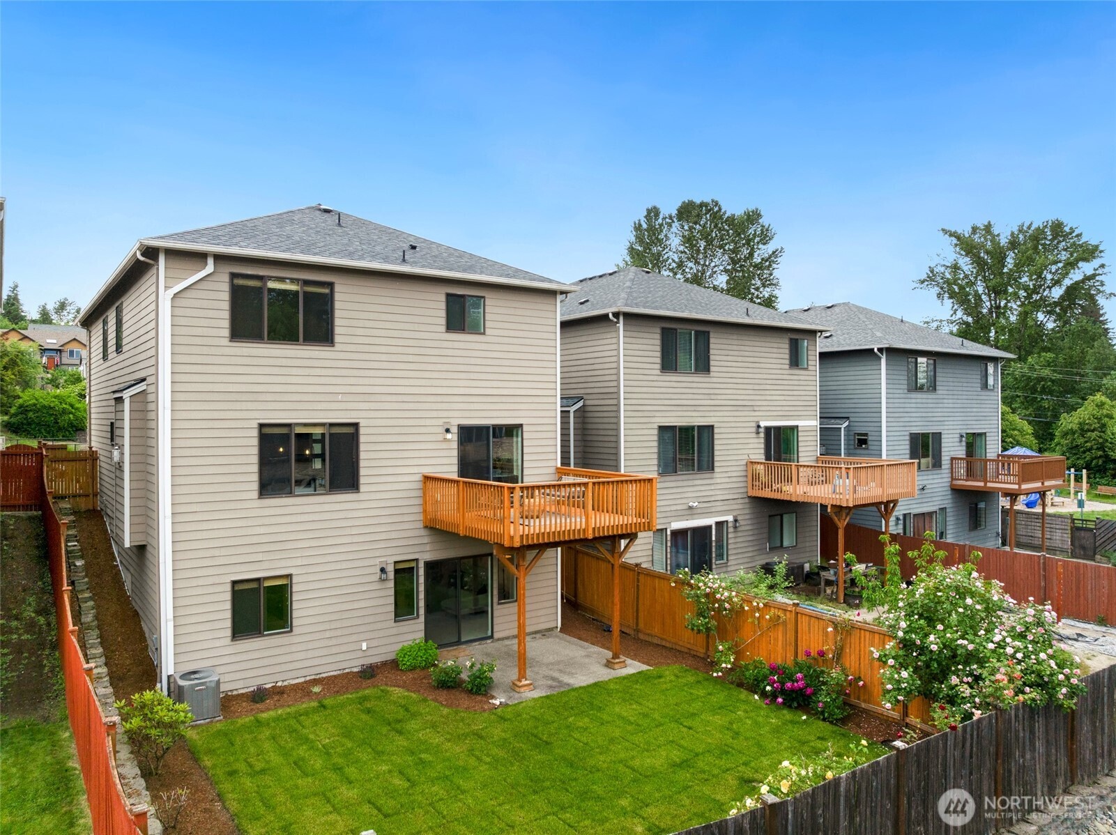 20513 Richmond Road Bothell, WA 98012 - Photo 38 of 40
