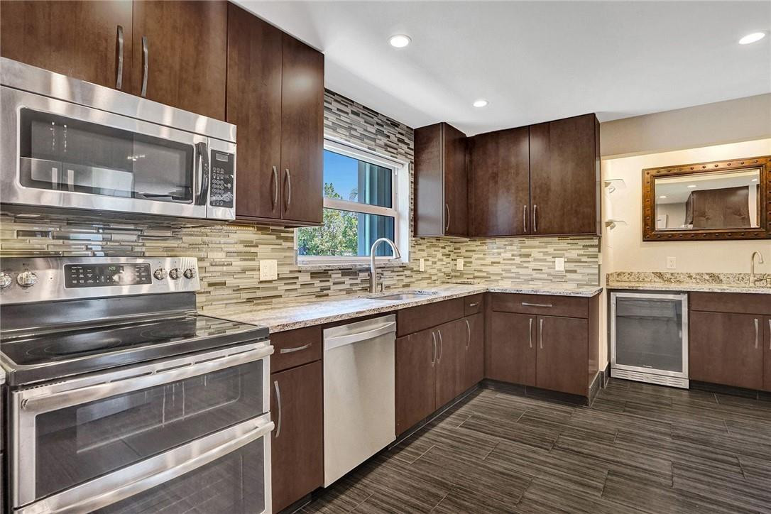 598 Northwest 14th Avenue Boca Raton, FL 33486 - Photo 14 of 62 Photo 14