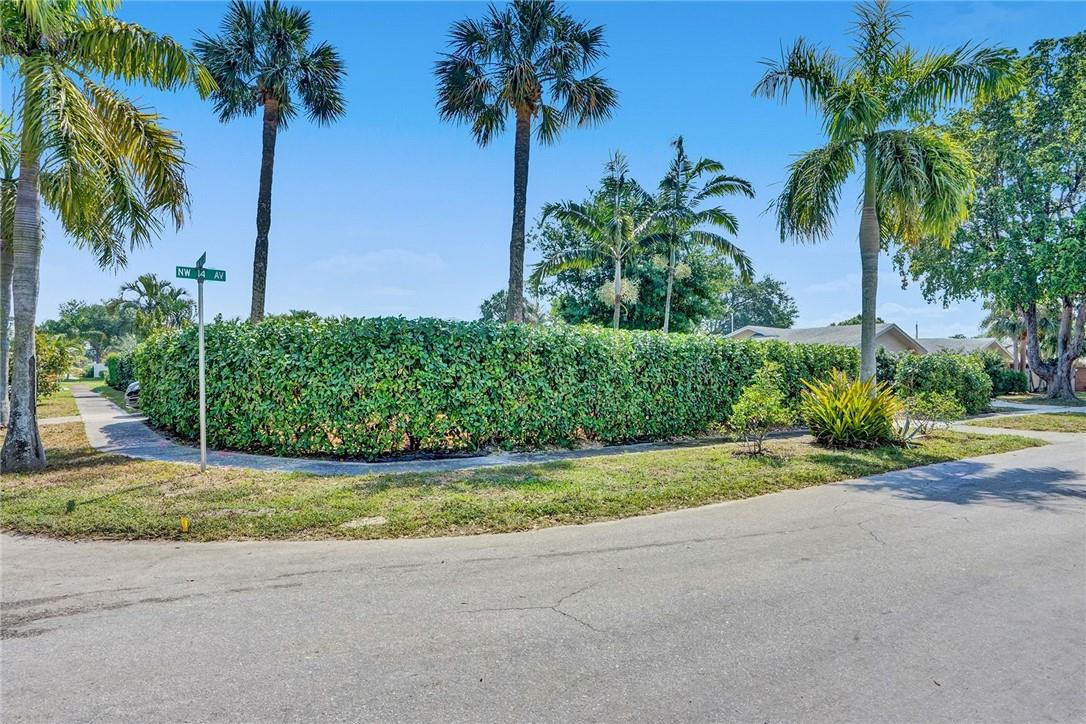 598 Northwest 14th Avenue Boca Raton, FL 33486 - Photo 10 of 62 Photo 10