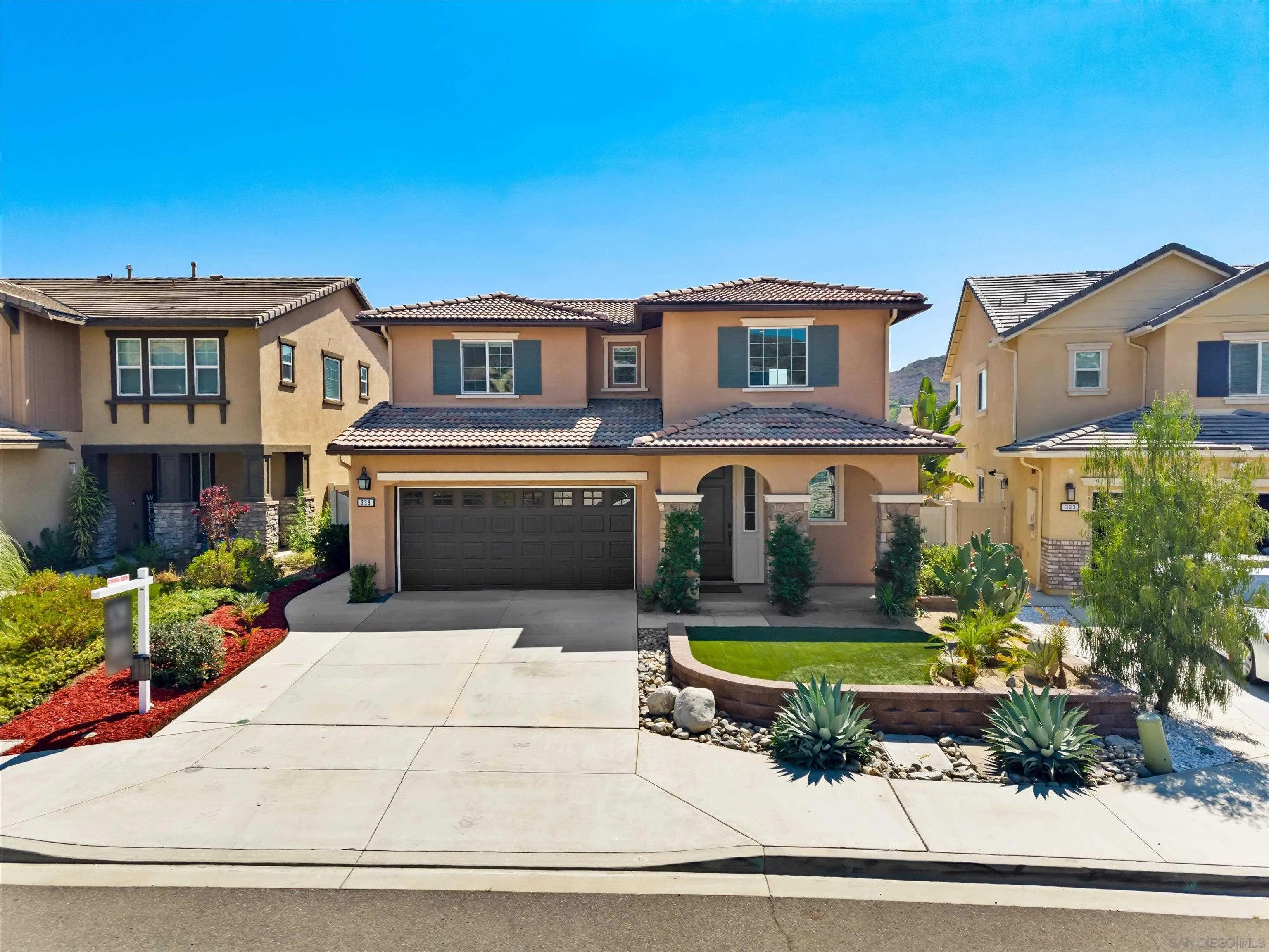 339 Calabrese Street Fallbrook, CA 92028 - Photo 5 of 35