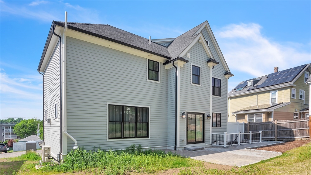 6 Alaric Terrace, Unit B Boston, MA 02132 - Photo 4 of 35
