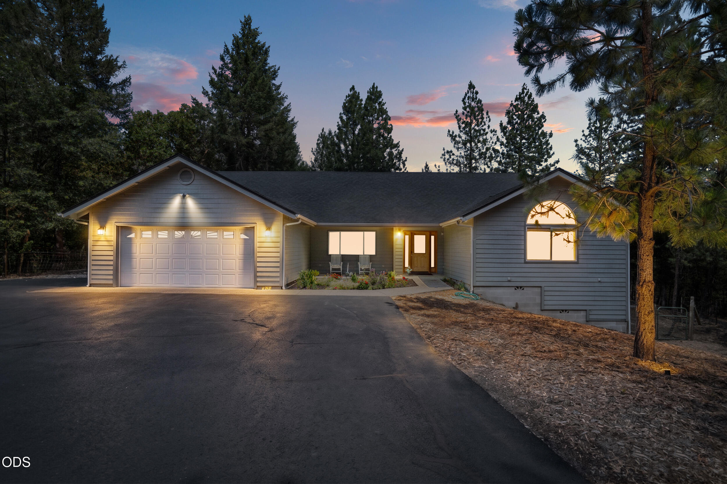 1281 North Pinnon Road Grants Pass, OR 97526 - Photo 38 of 55