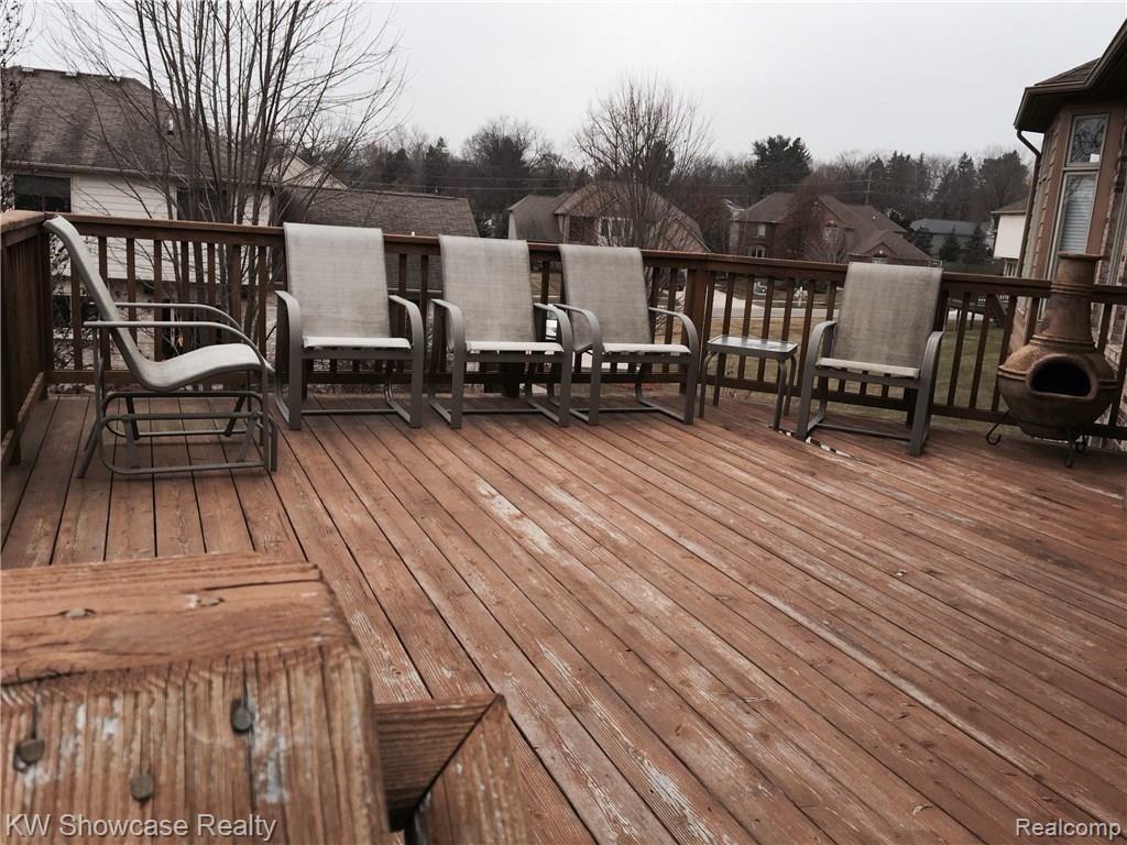 6535 Chatham Circle Rochester, MI 48306 - Photo 15 of 21 image.jpg
