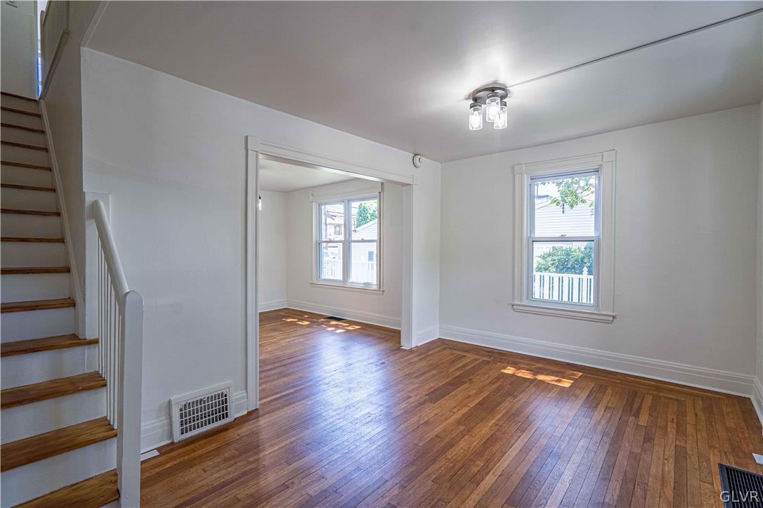 814 Hawthorne Road Bethlehem, PA 18018 - Photo 5 of 21 Gallery Image 5