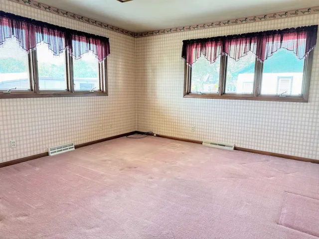 $239,000 | 1202 South 9th Street, Prairie du Chien, WI 53821