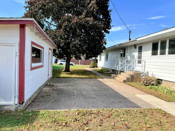 $239,000 | 1202 South 9th Street, Prairie du Chien, WI 53821