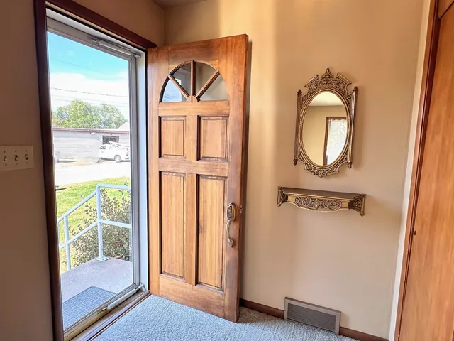 $239,000 | 1202 South 9th Street, Prairie du Chien, WI 53821