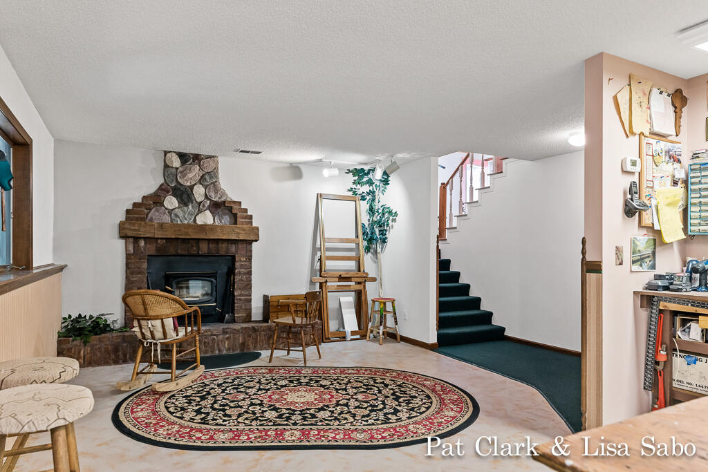 17469 West Spring Lake Road Spring Lake, MI 49456 - Photo 24 of 52 17469WSPringLakeRd34Lores