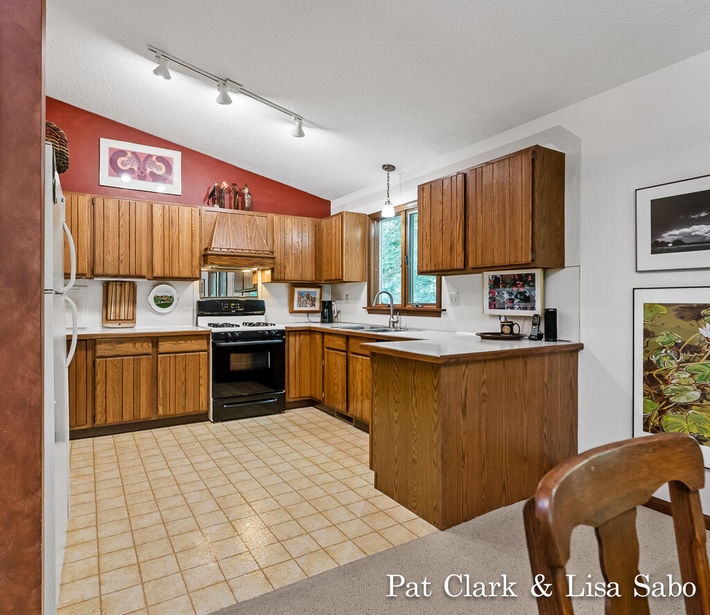 17469 West Spring Lake Road Spring Lake, MI 49456 - Photo 6 of 52 17469WSPringLakeRd16Lores
