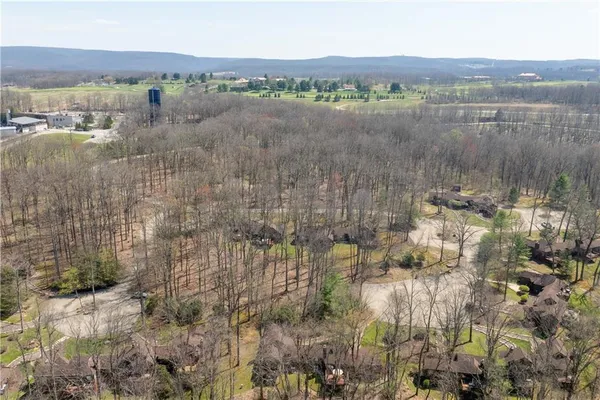 $425,000 | 620 The Maples, Farmington, PA 15437