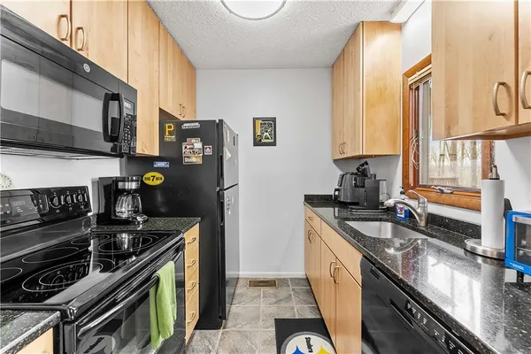 $425,000 | 620 The Maples, Farmington, PA 15437