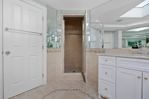 $3,095,000 | 20 Risley Road, Newton, MA 02465