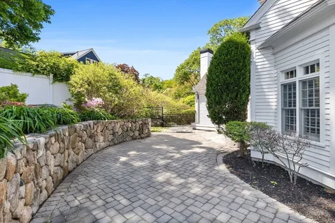 $3,095,000 | 20 Risley Road, Newton, MA 02465