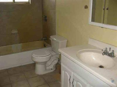 13336 Torrey Road Fenton, MI 48430 - Photo 8 of 8 20156284-7.JPG