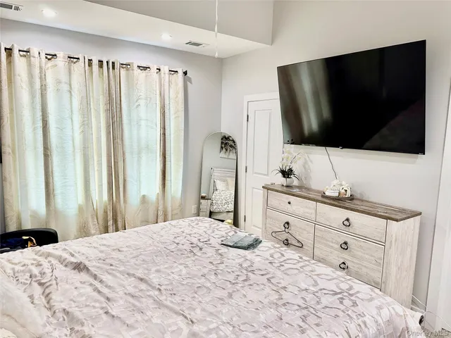 $519,999 | 50 Picadilly Circle, Rock Hill, NY 12775