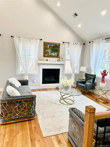 $519,999 | 50 Picadilly Circle, Rock Hill, NY 12775