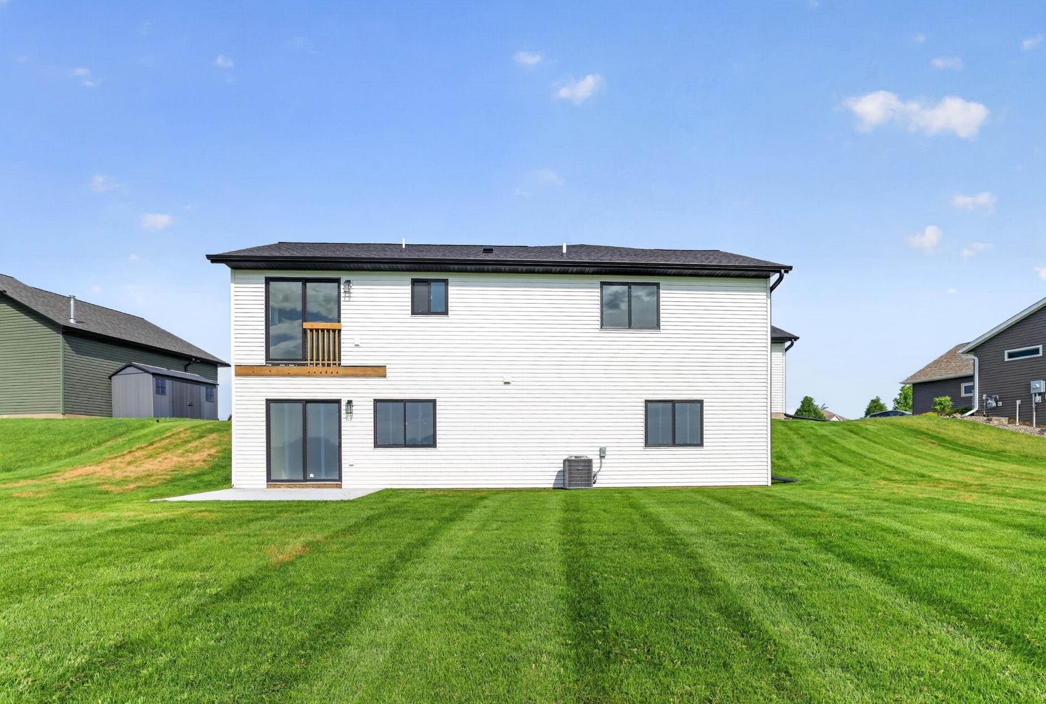 915 7th Avenue Wanamingo, MN 55983 - Photo 4 of 48