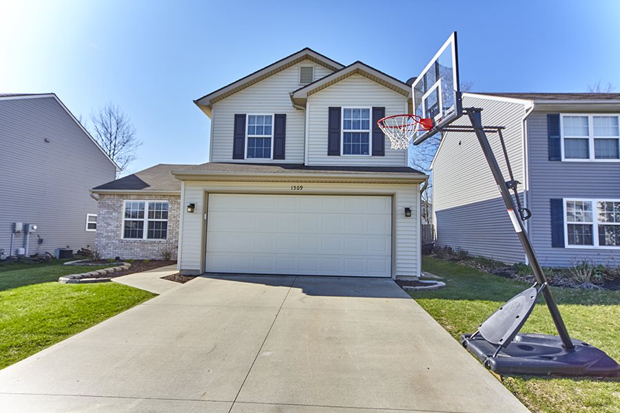 1509 Switchback Cove Fort Wayne, IN 46845 - Photo 2 of 25