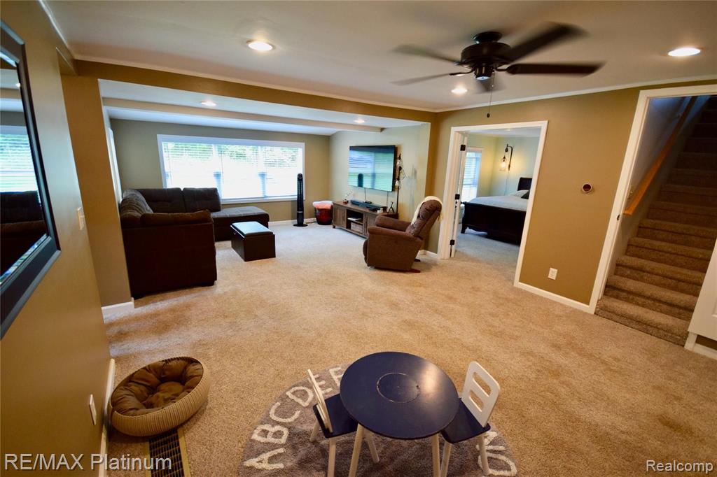 9163 Hogan Road Fenton, MI 48430 - Photo 13 of 34
