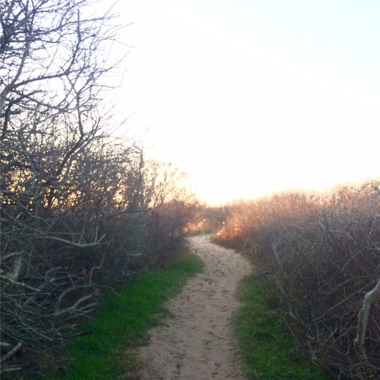 132 West Side Road Block Island, RI 02807 - Photo 4 of 6