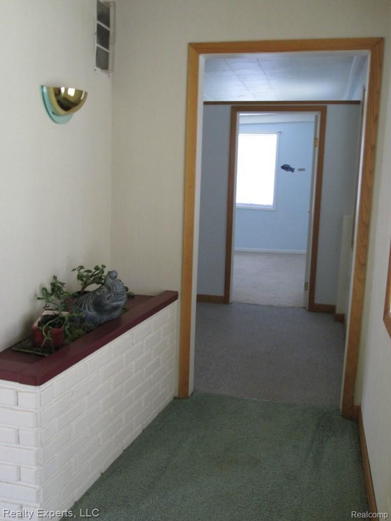 13760 Hoeft Road Belleville, MI 48111 - Photo 19 of 36 BEDROOM HALLWAY