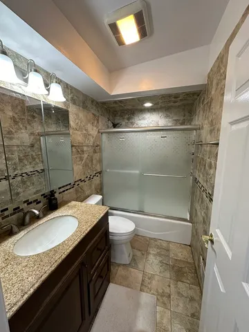 $2,799 | 5212 Harmswood Terrace, Skokie, IL 60077