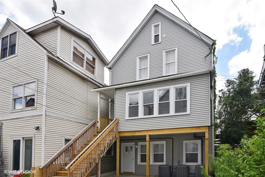 1655 West Irving Park Road, Unit 3R Chicago, IL 60613 - Photo 9 of 10