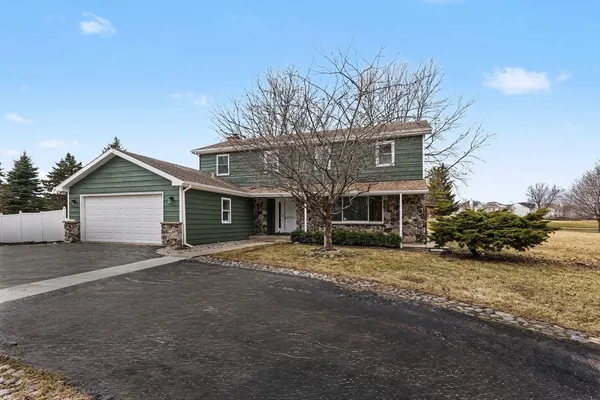$484,900 | 3002 North Maple Tree Lane, Wadsworth, IL 60083