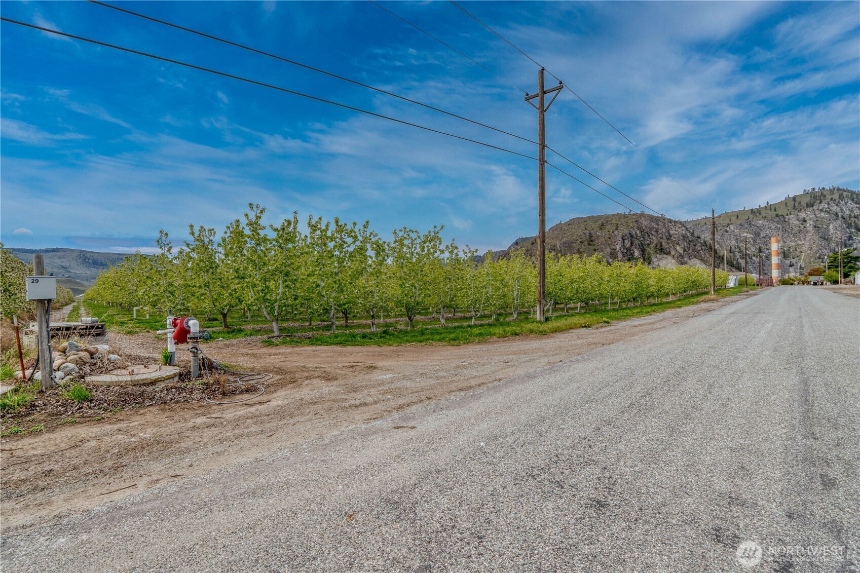 58 Substation Road Chelan, WA 98816 - Photo 2 of 21