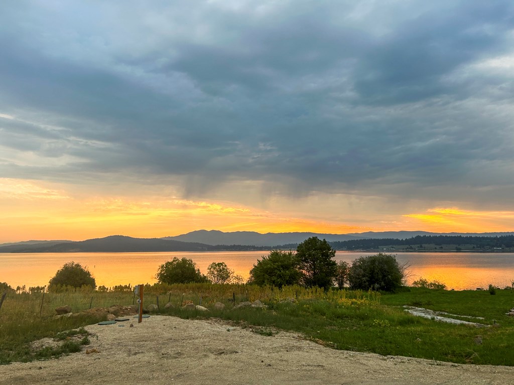 44 Pats Lane, Unit 45 Cascade, ID 83611 - Photo 19 of 34 Beautiful