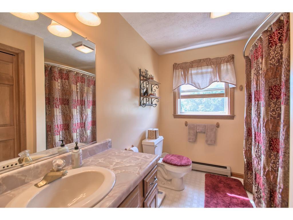 148 Wason Road Hudson, NH 03051 - Photo 13 of 24