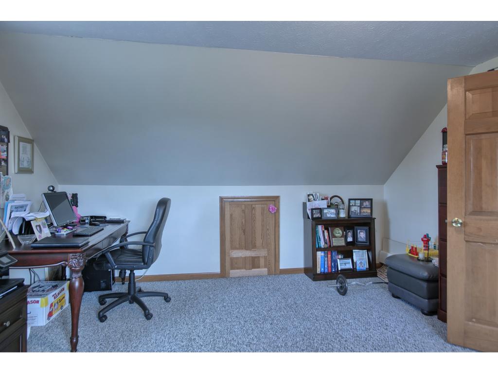148 Wason Road Hudson, NH 03051 - Photo 21 of 24