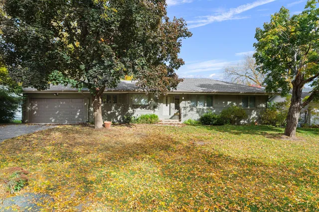 $499,900 | 8930 North Minnehaha Circle, St. Louis Park, MN 55426